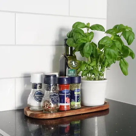 Modern 2 Bedroom With Garage & Sauna By Nordic Collection * Helsingfors